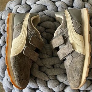 Puma Suede Velcro Sneakers